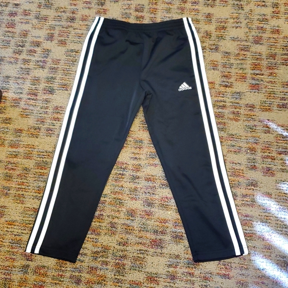 Boys size 6 Adidas pull on pant